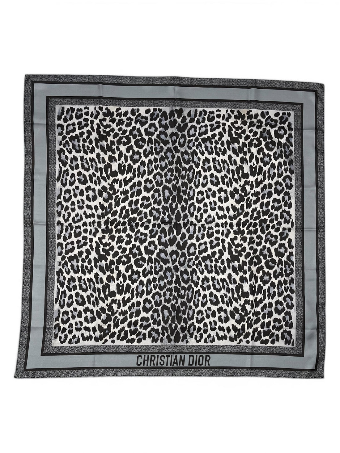 Dior - Carré 90 motif léopard gris