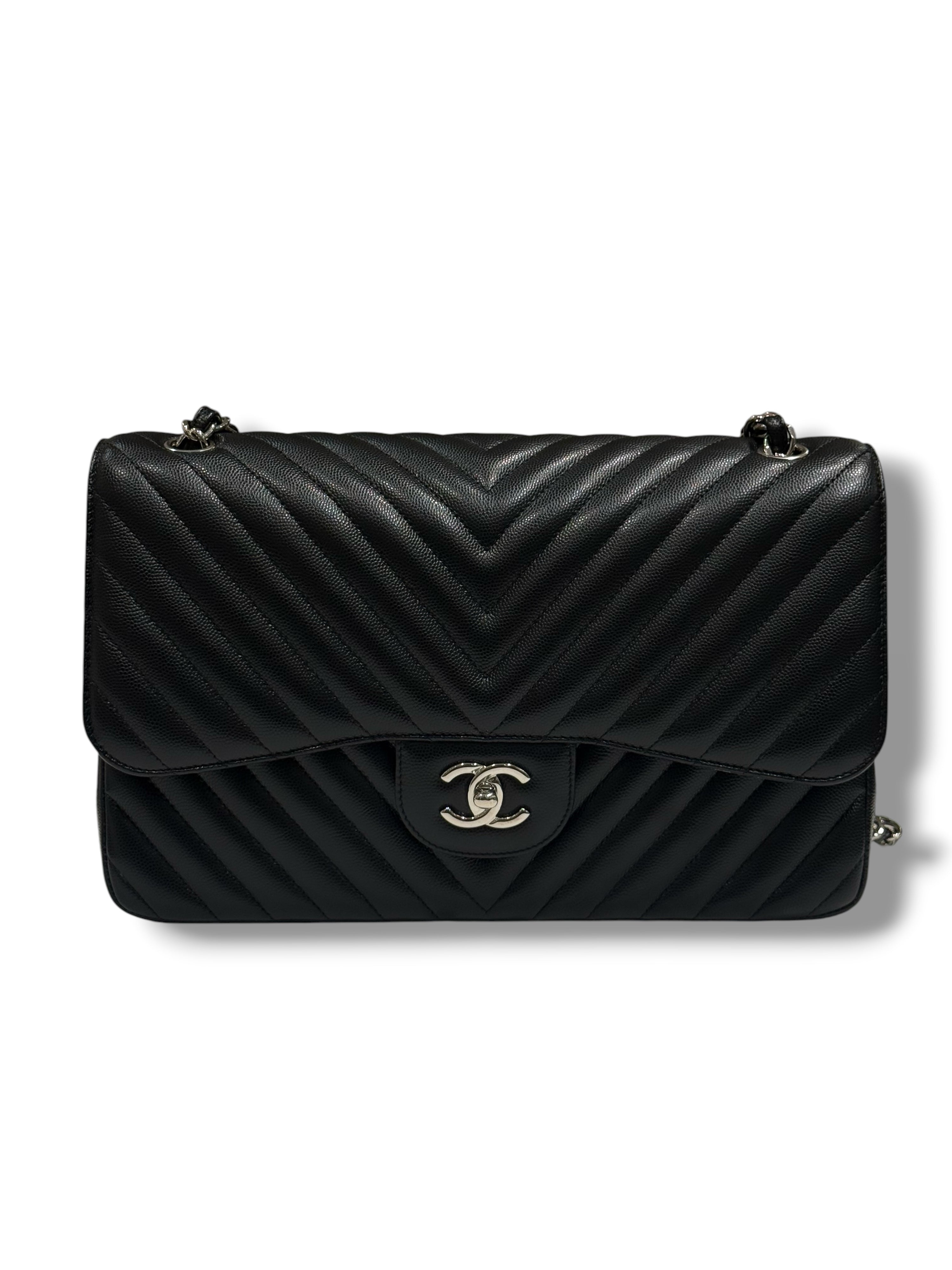 Chanel - Sac Jumbo noir cuir caviar chevron