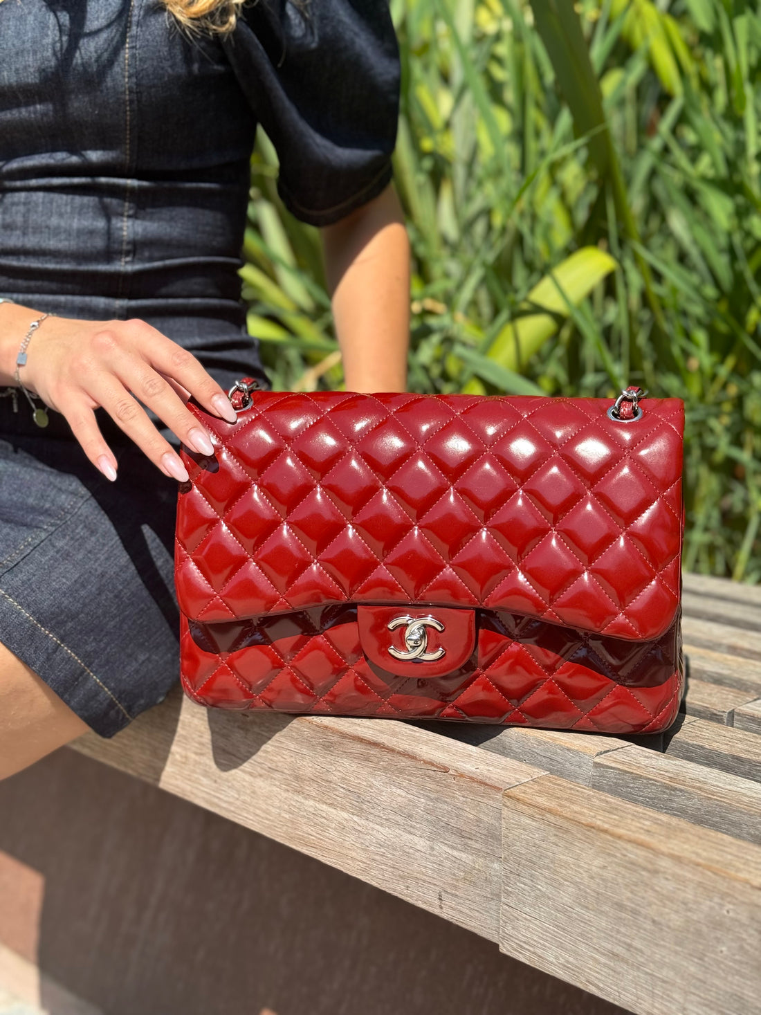 Chanel – Jumbo-Tasche aus rotem Lackleder