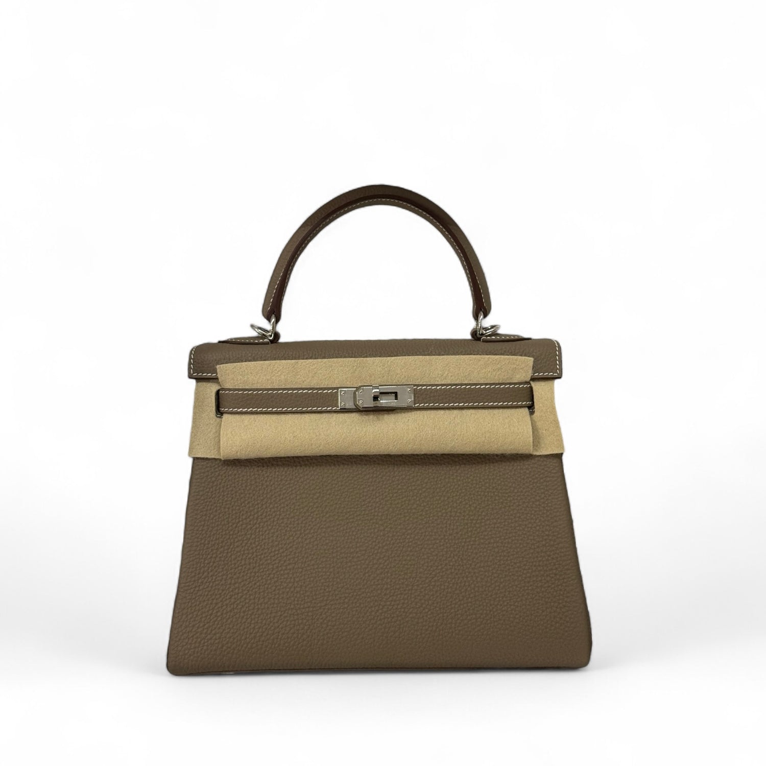 Hermès – Sac Kelly 25 Étoupe Togo Retourné PHW