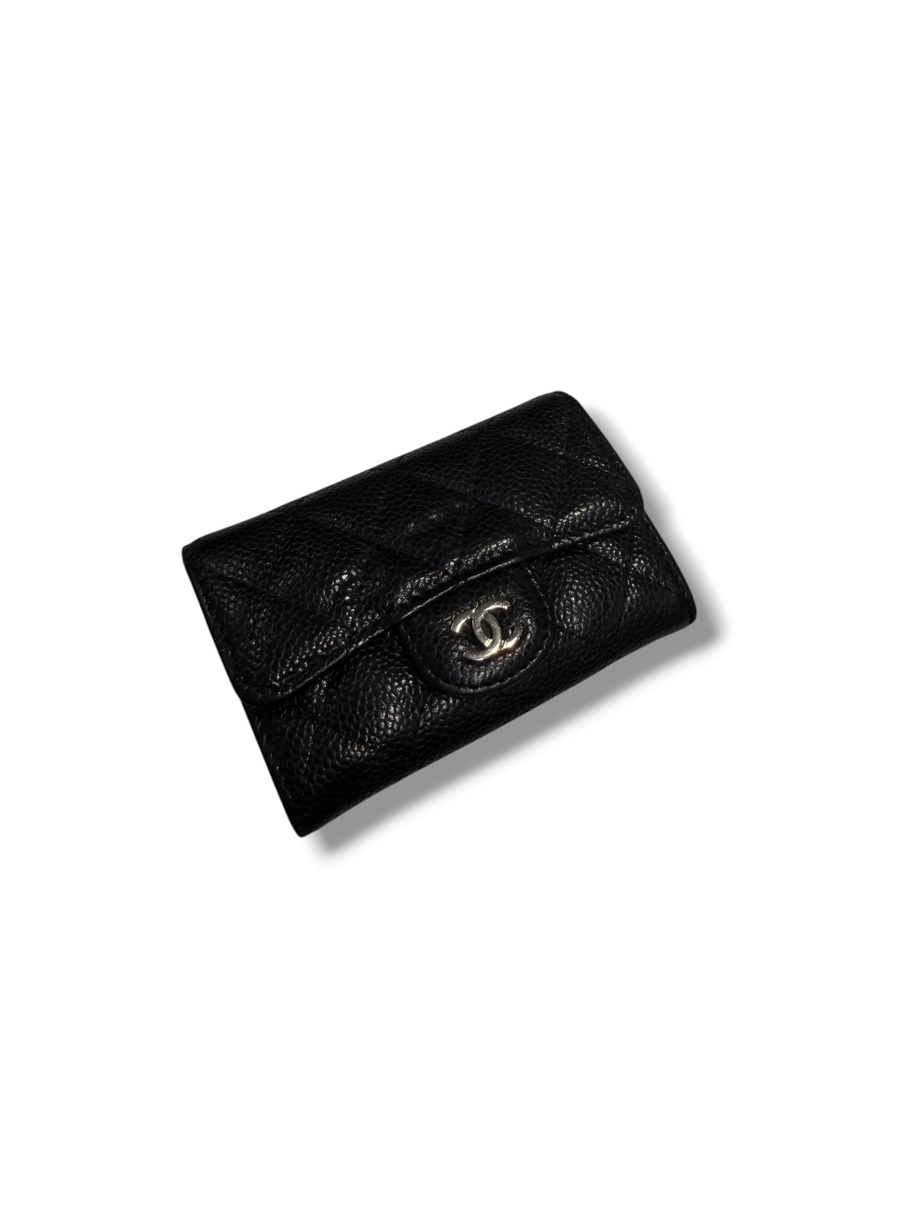 Chanel - Mini portefeuille à rabat noir