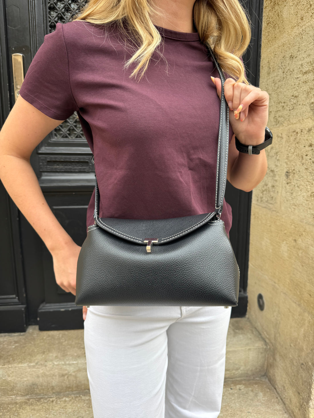 TOTEME – T-Lock-Tasche aus schwarzem Leder