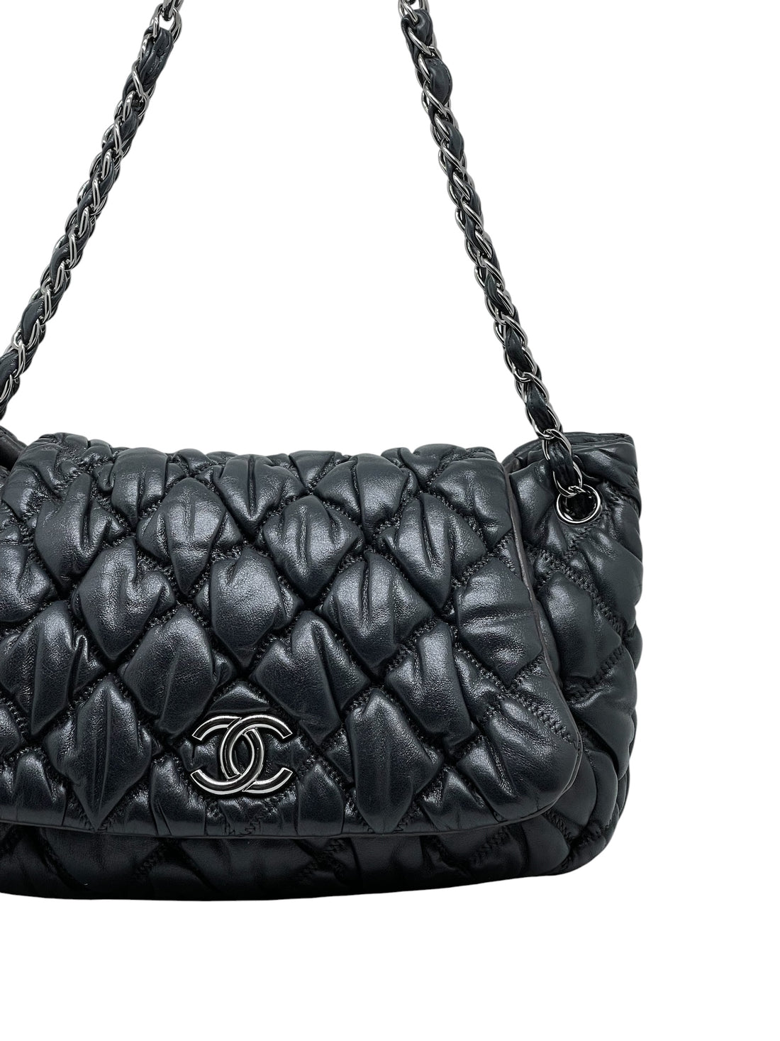 Chanel – zweifarbige schwarze und braune Klappentasche aus Lammleder