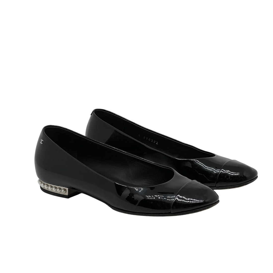 Chanel - Ballerines en cuir vernis T38