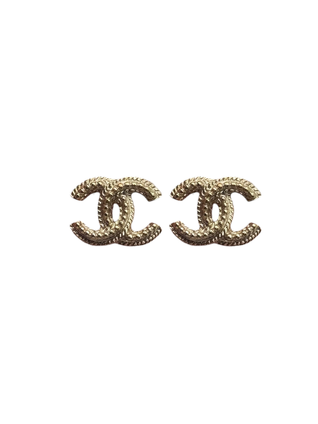 Chanel - Boucles d’oreille CC doré