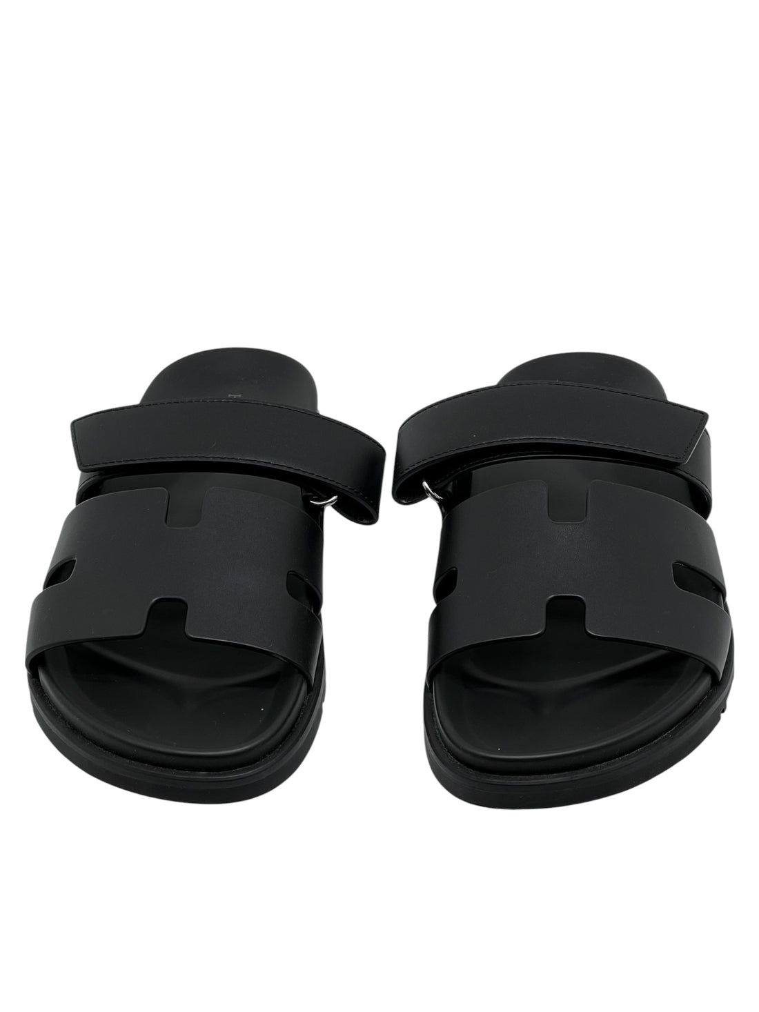 Hermès - Sandales Chypre en cuir noir T41