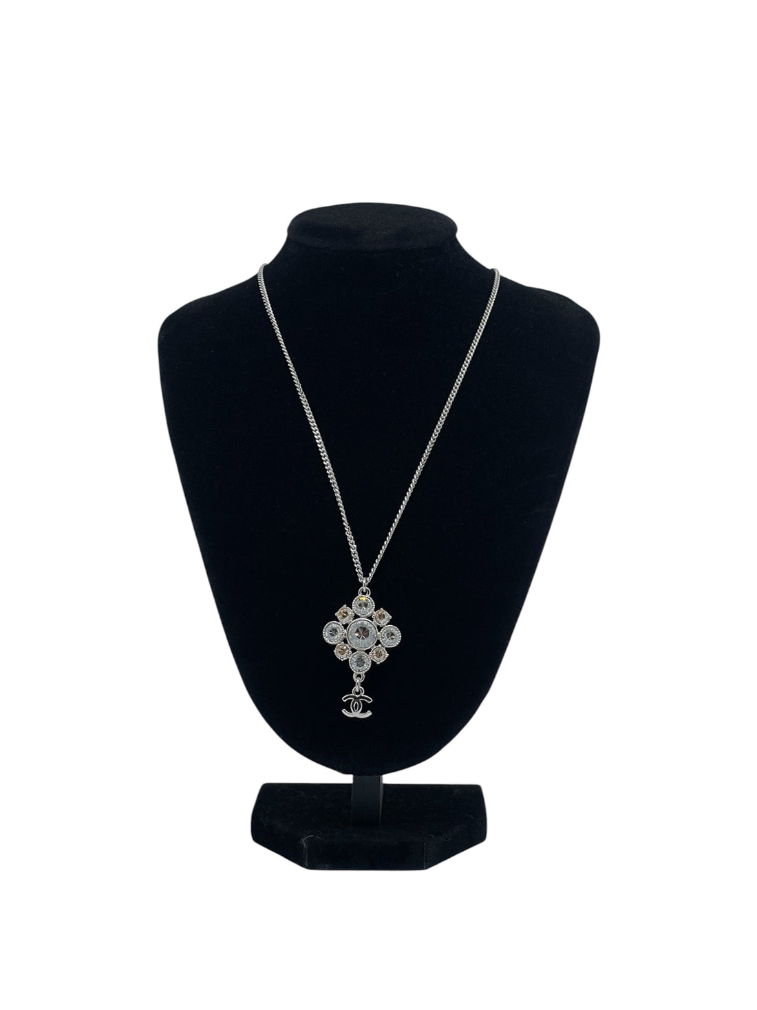 Chanel - Collier pendentif logo Coco CC et strass