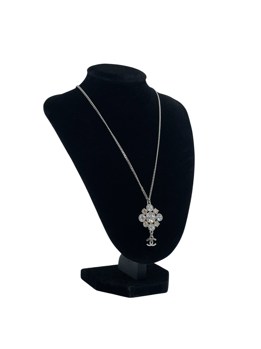 Chanel - Collier pendentif logo Coco CC et strass