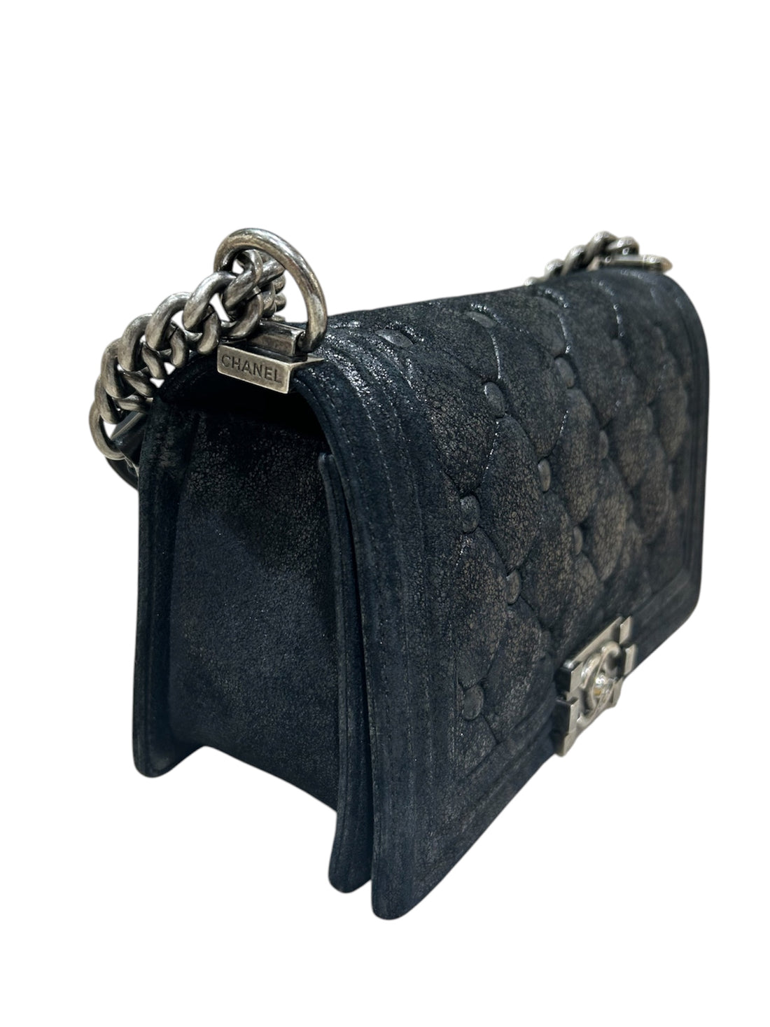 Chanel - Sac Boy Suédé matelassé