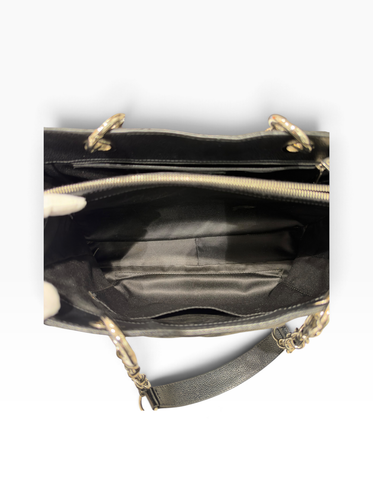 Chanel - Sac Cabas grand shopping en cuir caviar noir