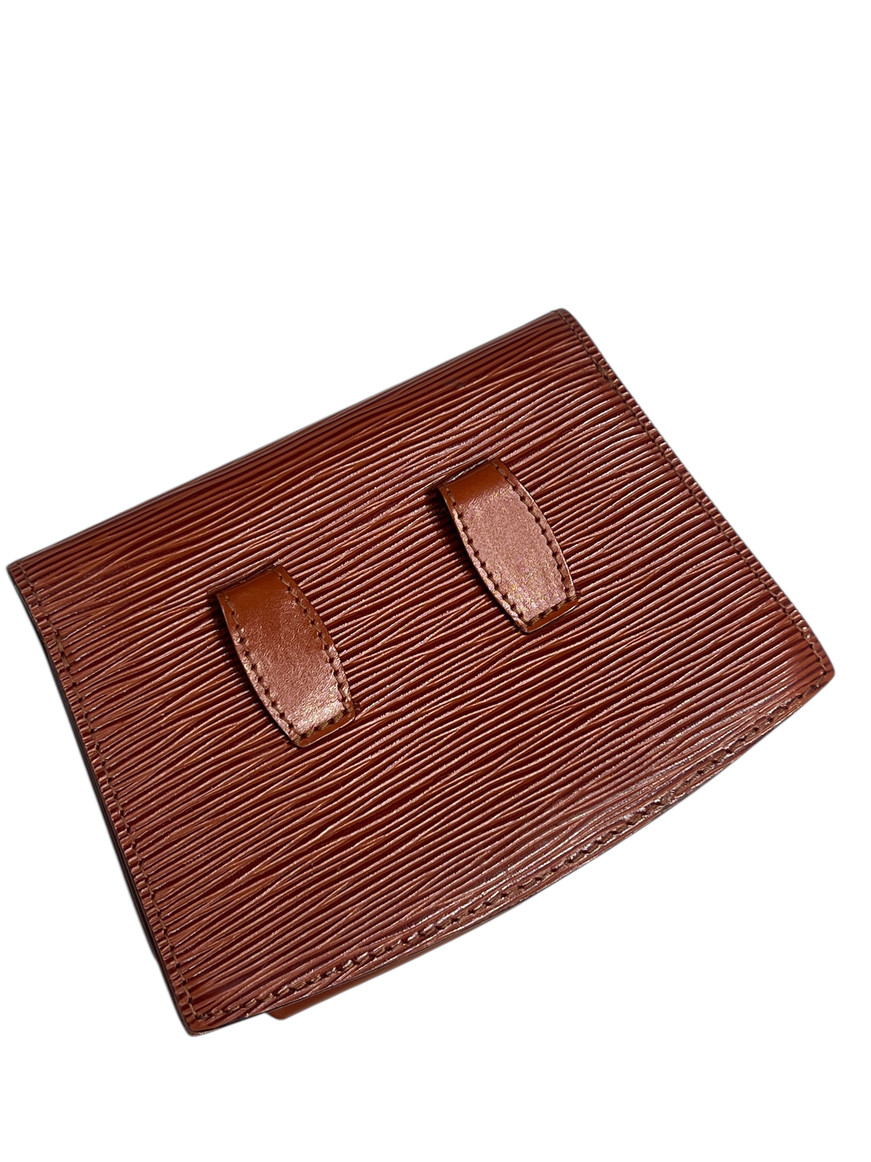 Louis Vuitton - Güreltasche aus rötlich genarbtem Leder