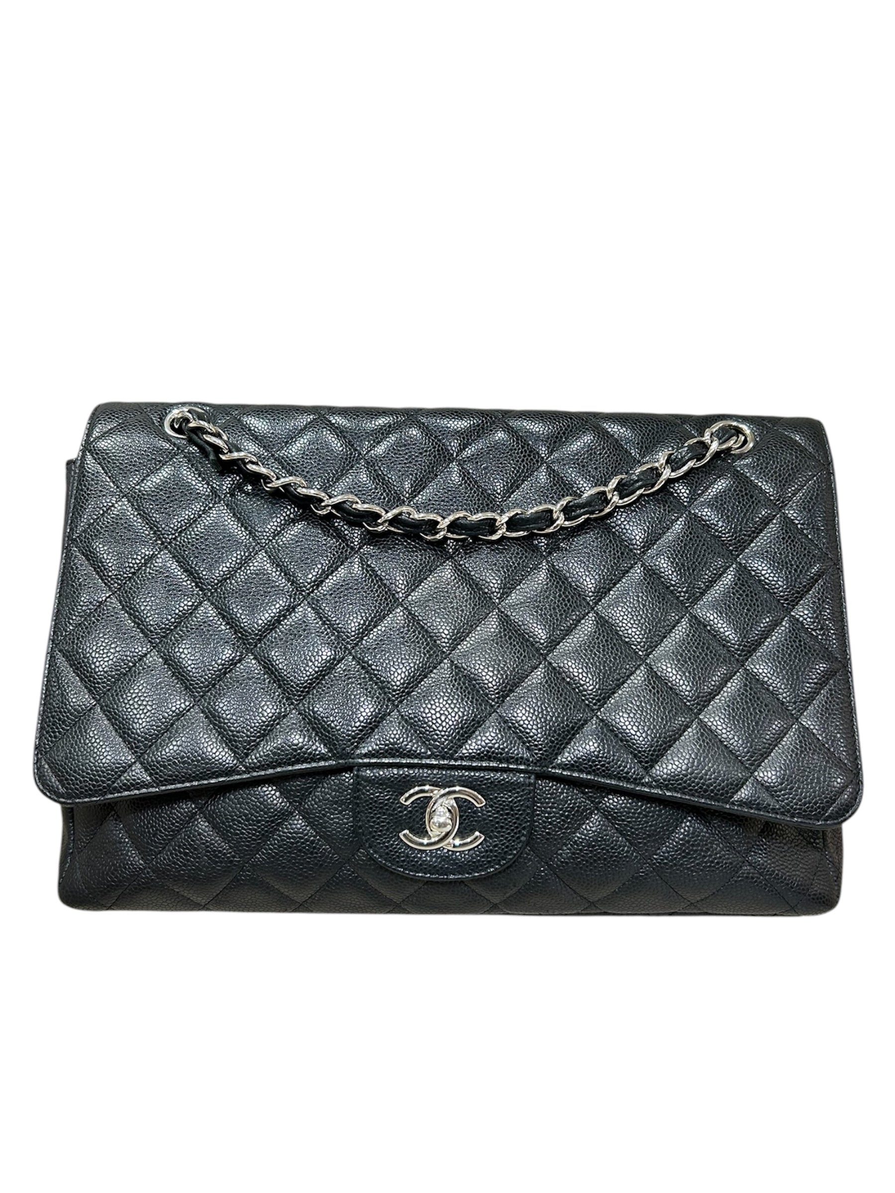 Chanel - Timeless Maxi Jumbo
