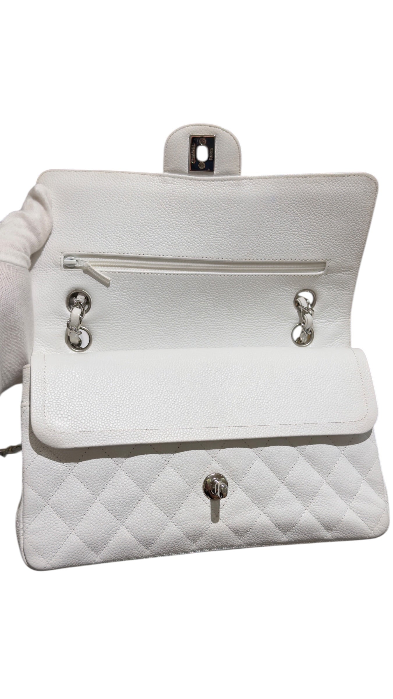 Chanel - Sac Timeless Moyen blanc caviar