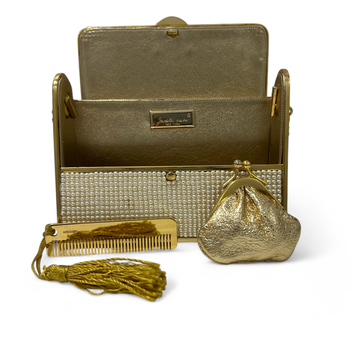 Judith Leiber - Pearl Bow clutch