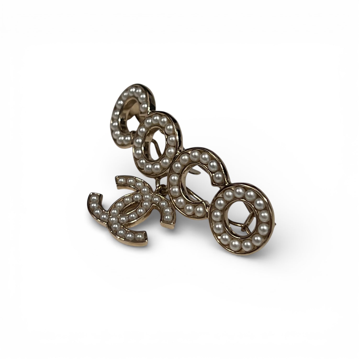 Chanel - Barrette « COCO » en perles