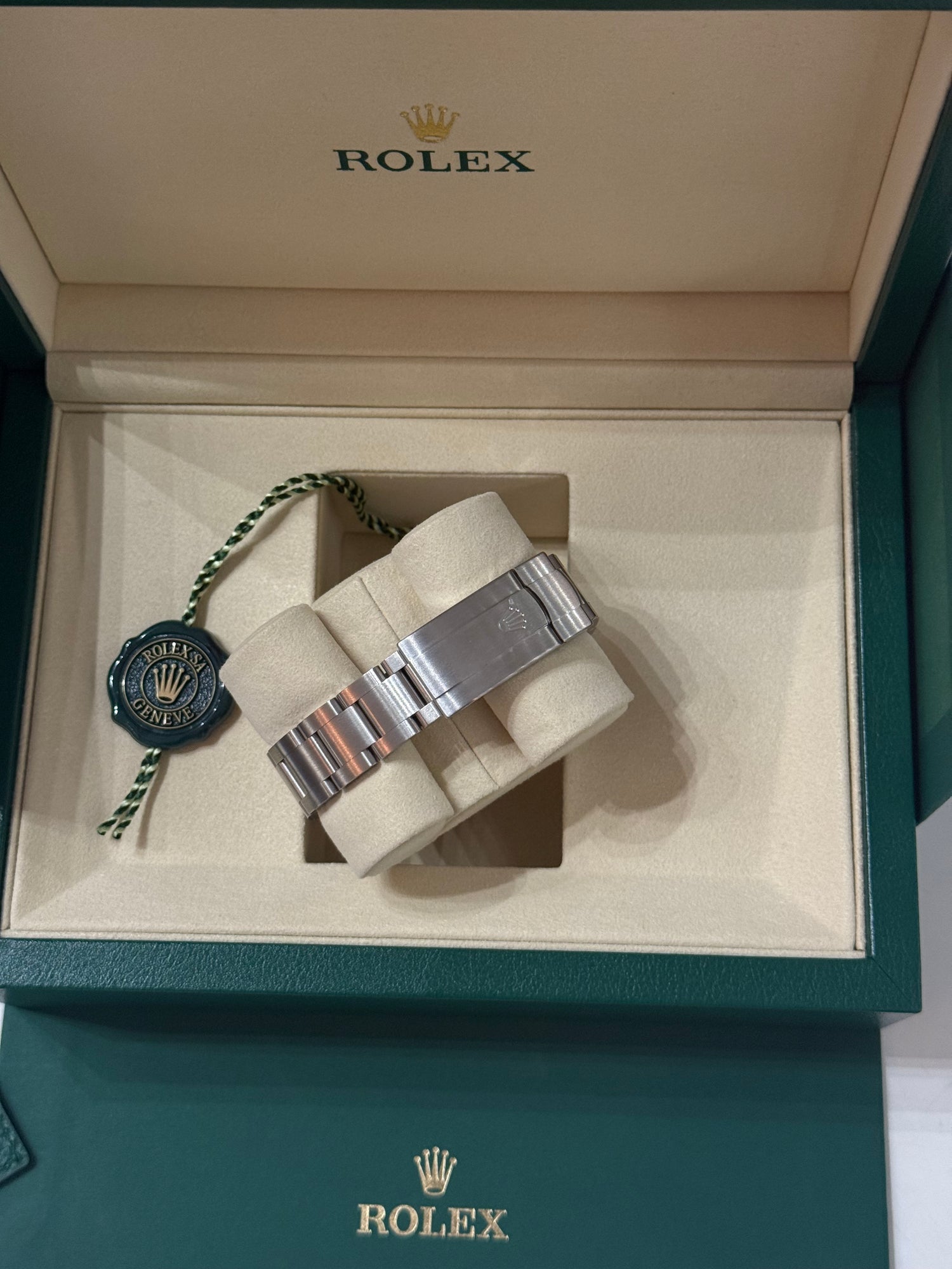 Rolex - Montre Oyster 34 mm Candy rose 2025