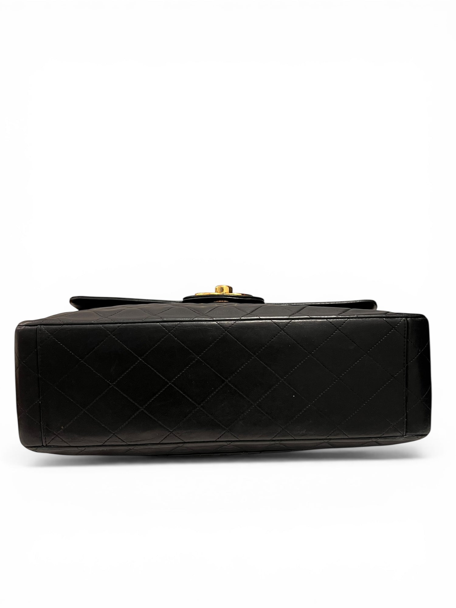Sac Chanel Maxi Jumbo Vintage | Les Folies d’Eugénie