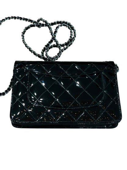 Chanel - wallet on chain cuir verni noir