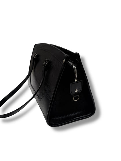 Sac Louis Vuitton Madeleine Cuir épi noir | Les Folies d’Eugénie