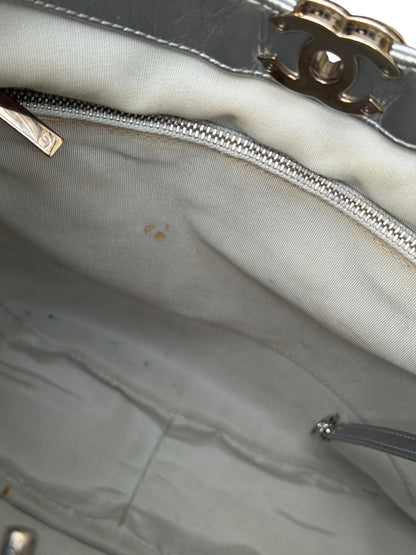 Chanel - Sac Hobo Argenté | Les Folies d’Eugénie