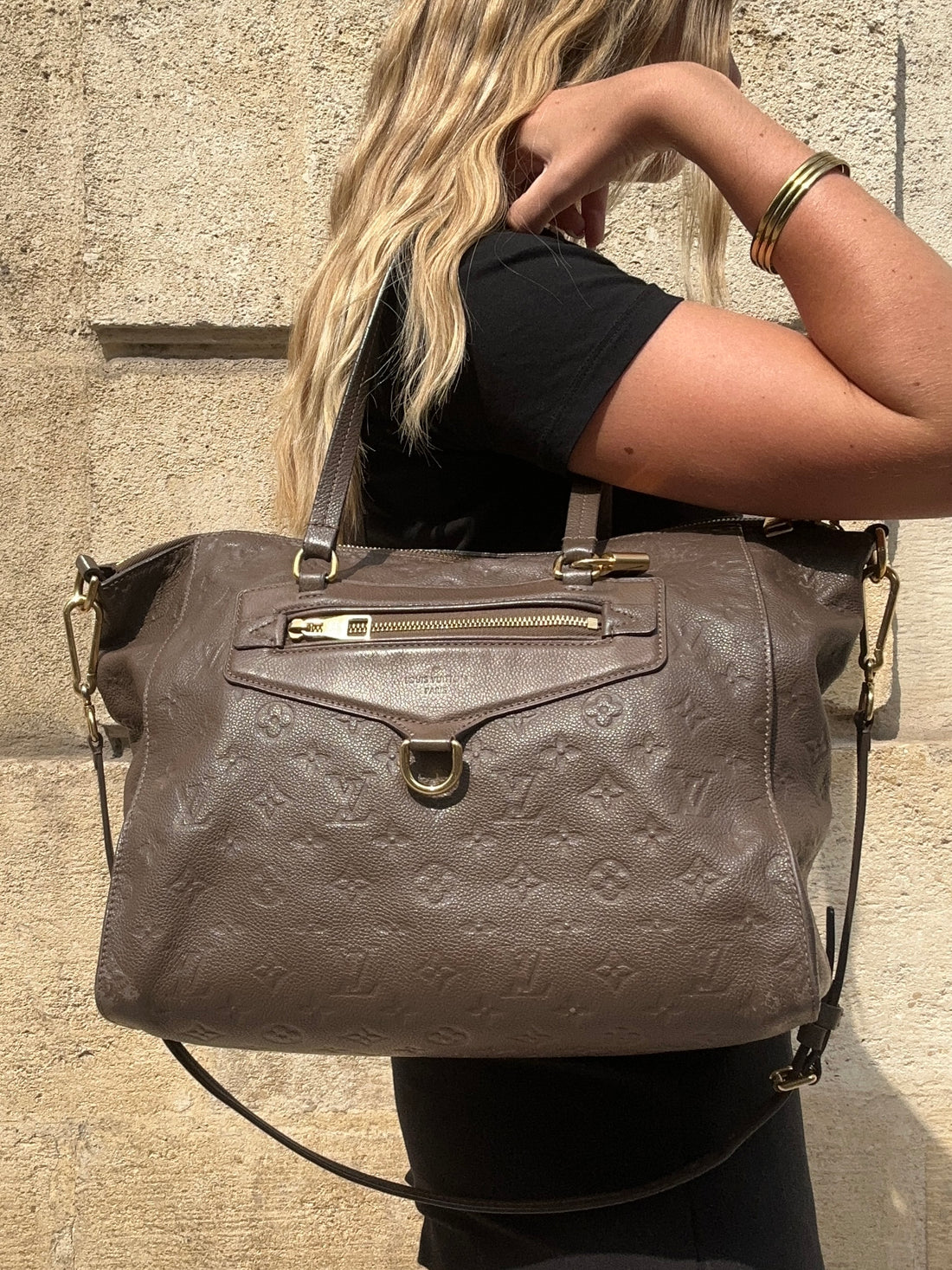 Louis Vuitton – Lumineuse-Tasche aus braunem Empreinte-Leder