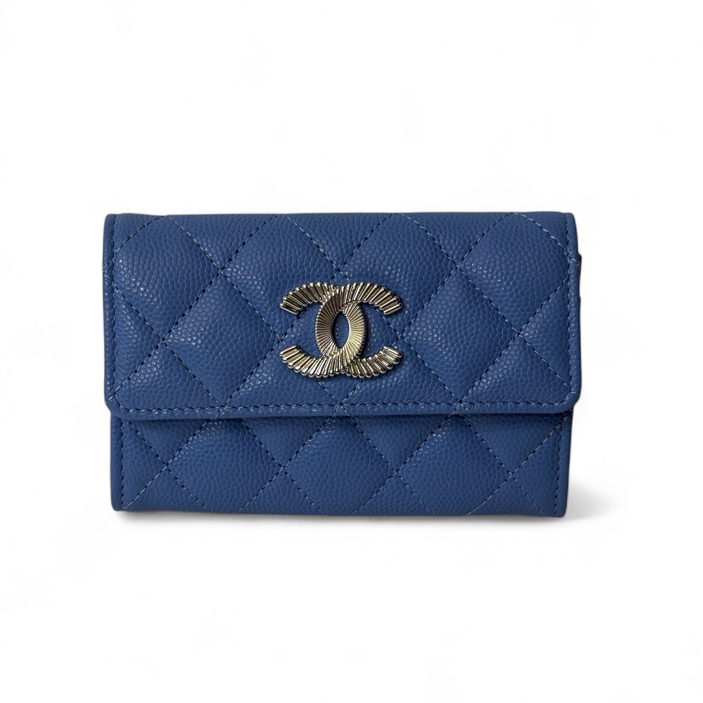 Chanel - Flap card holder