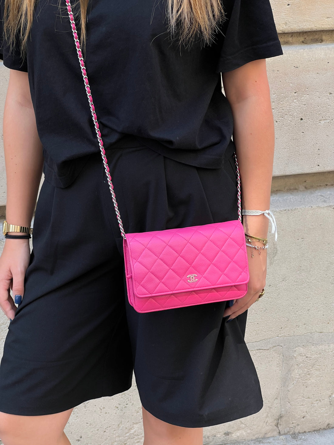 Chanel – Wallet-on-Chain-Tasche in Fuchsia