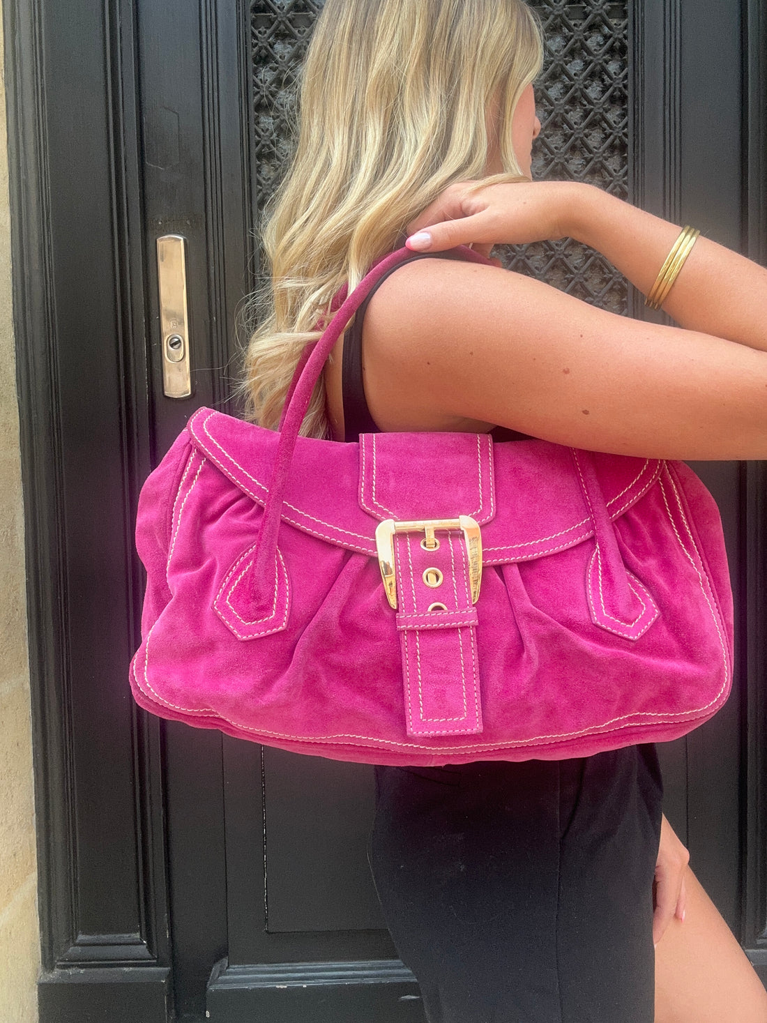 Céline – Buckle-Tasche, rosa, aus Veloursleder