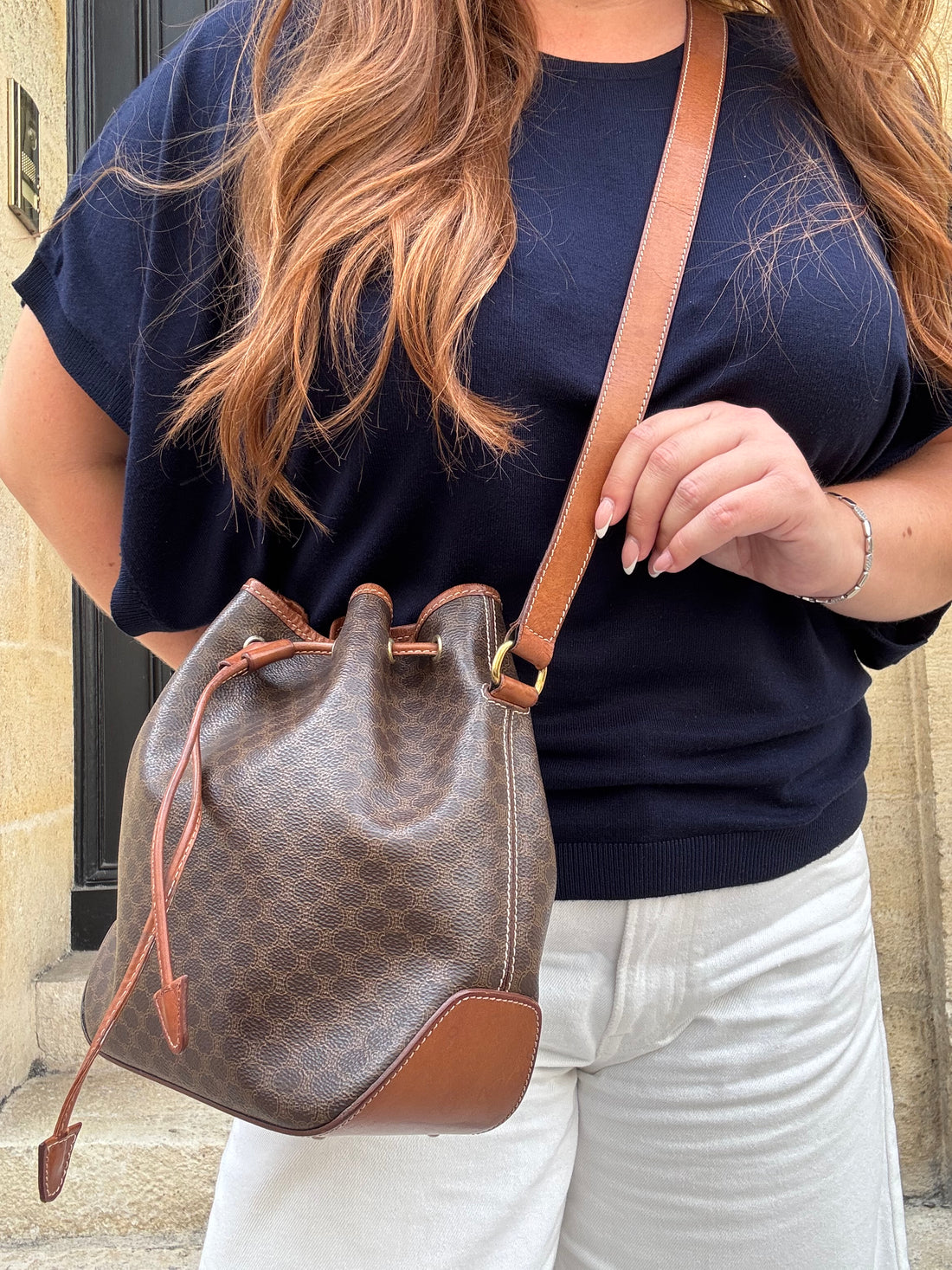 Céline – Beuteltasche aus Macadam-Canvas und Leder
