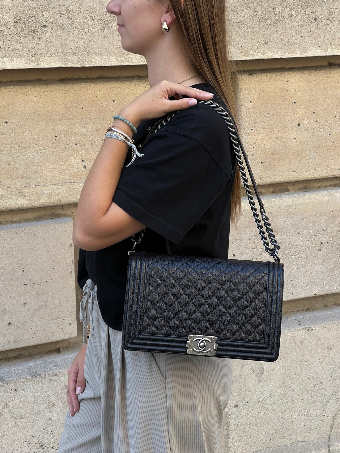 Chanel – Boy-Tasche aus schwarzem Kaviarleder