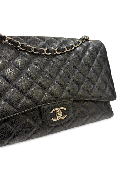 Chanel - Sac Maxi Jumbo simple rabat