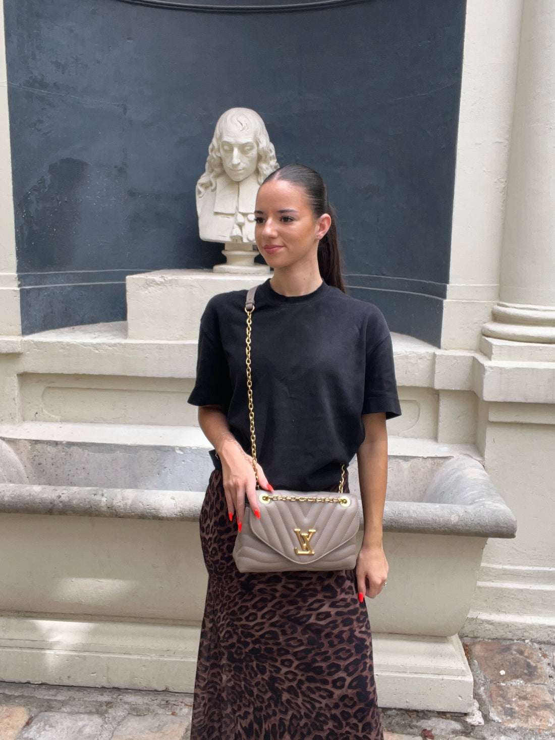 Louis Vuitton – New Wave Tasche aus taupefarbenem Leder