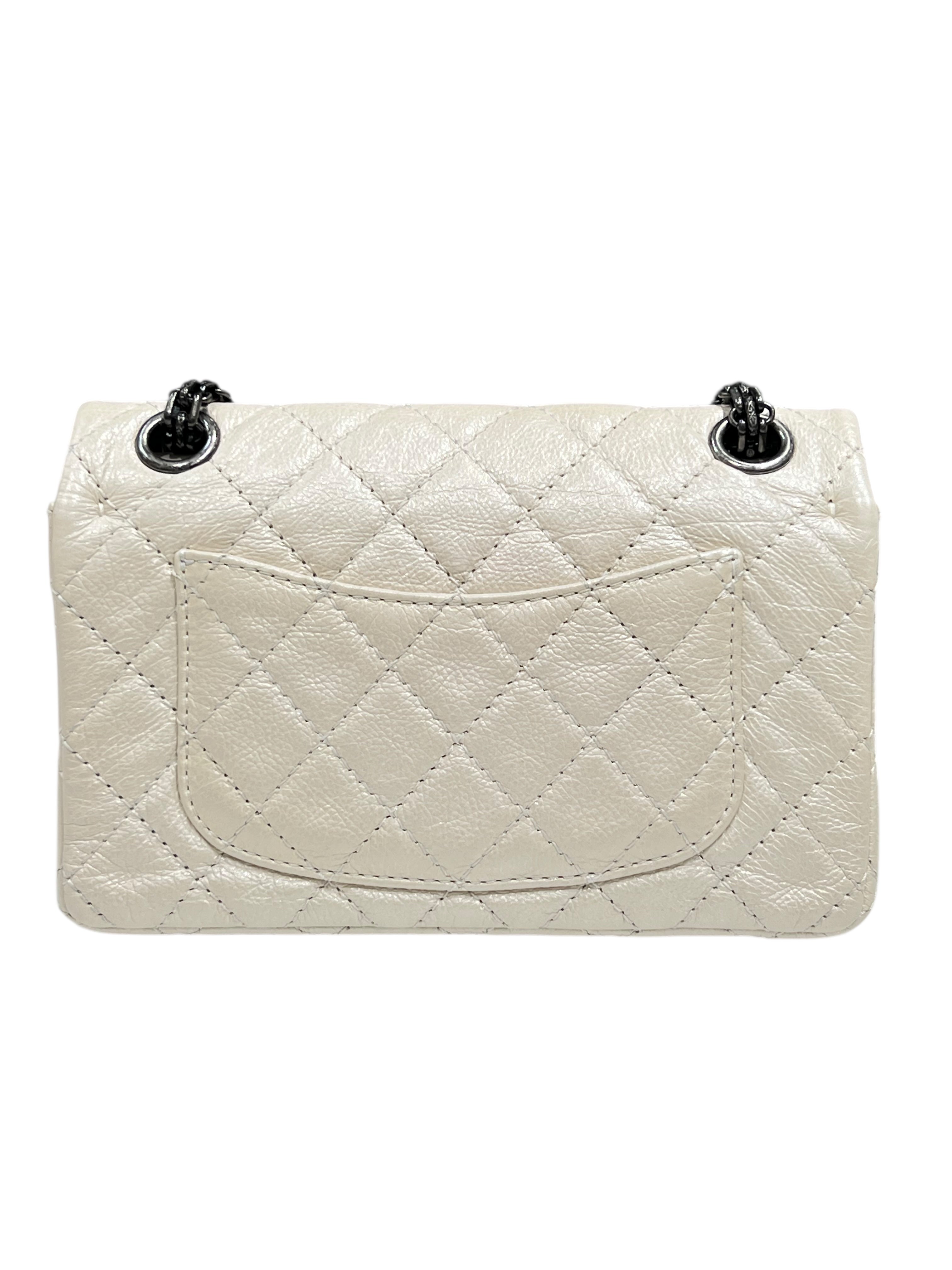 Chanel - sac 2.55 mini édition limitée écru irisé