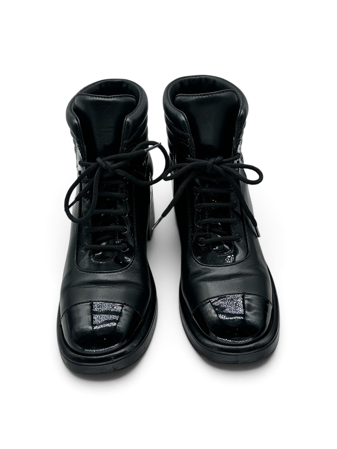 Chanel - Leather ankle boots T40.5