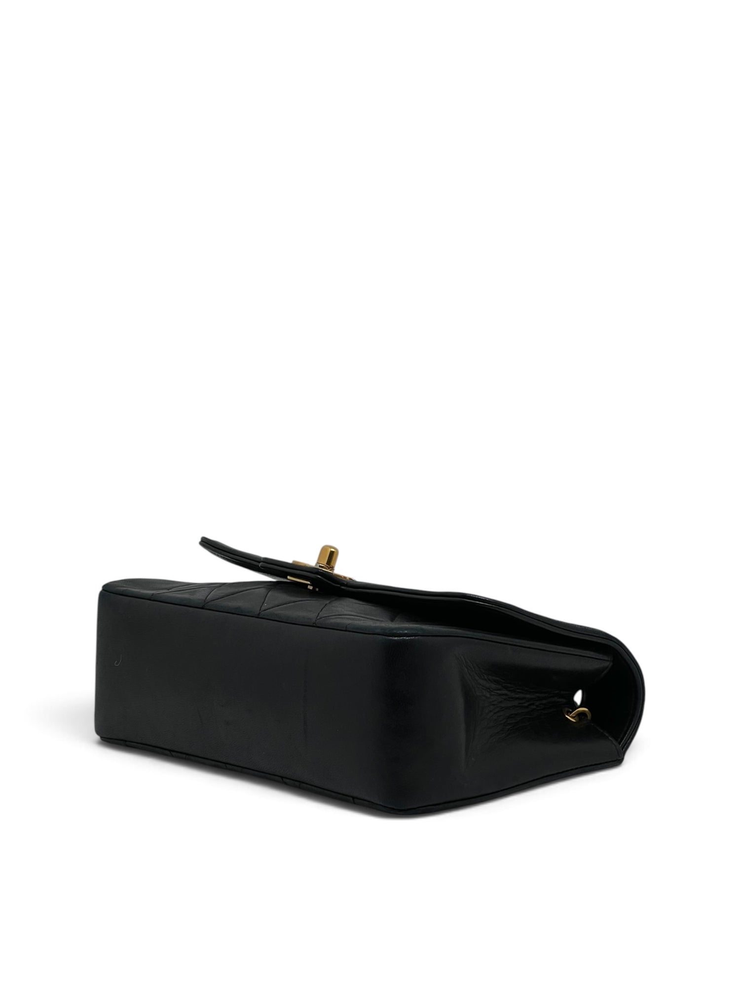 Chanel - Sac Timeless 22 en cuir d’agneau