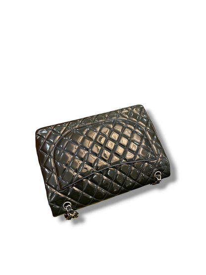 Chanel - Sac Classique 11:12 Maxi Jumbo en cuir vernis Vert