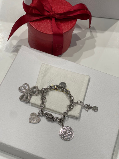 Dior - Bracelet breloques