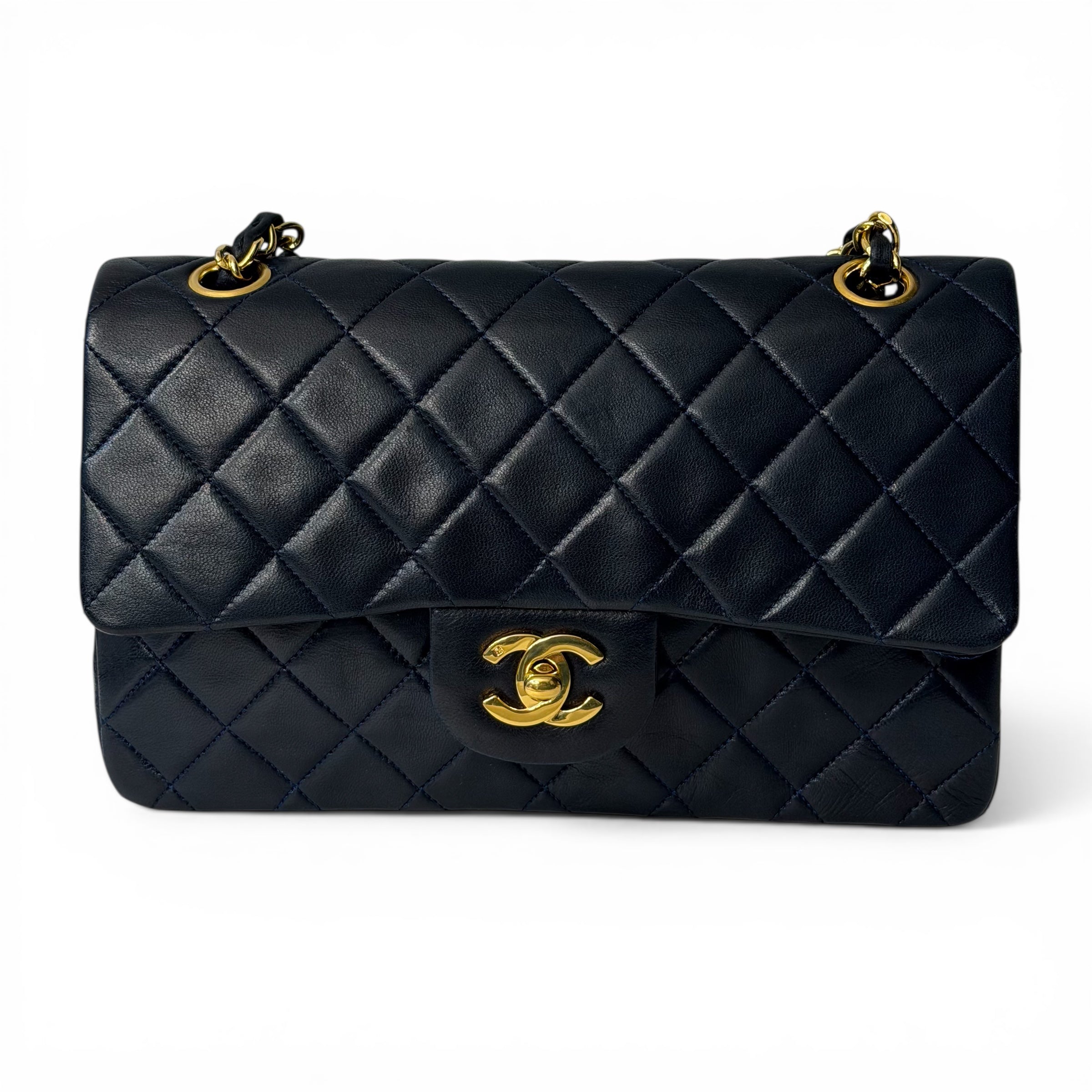 Sac Chanel 11.12 Classique Bleu Marine | Les Folies d’Eugénie