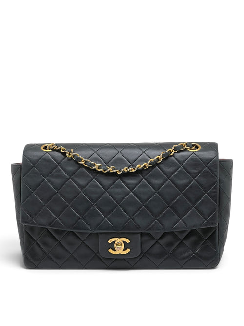 Chanel - Sac Chanel 27 en cuir noir 11.12 single flap
