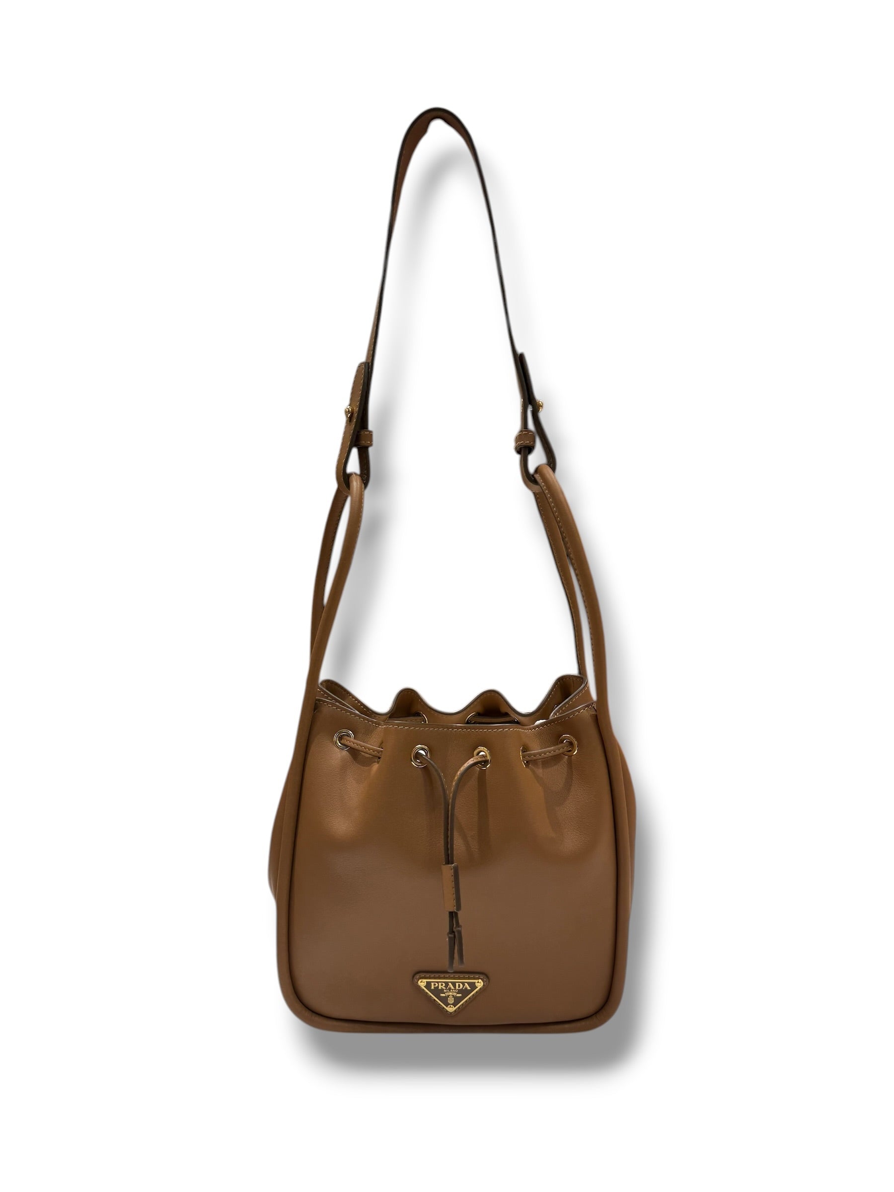 Prada - Sac seau Darling Camel