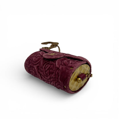 Chanel - Minaudière en velours à motif camélia