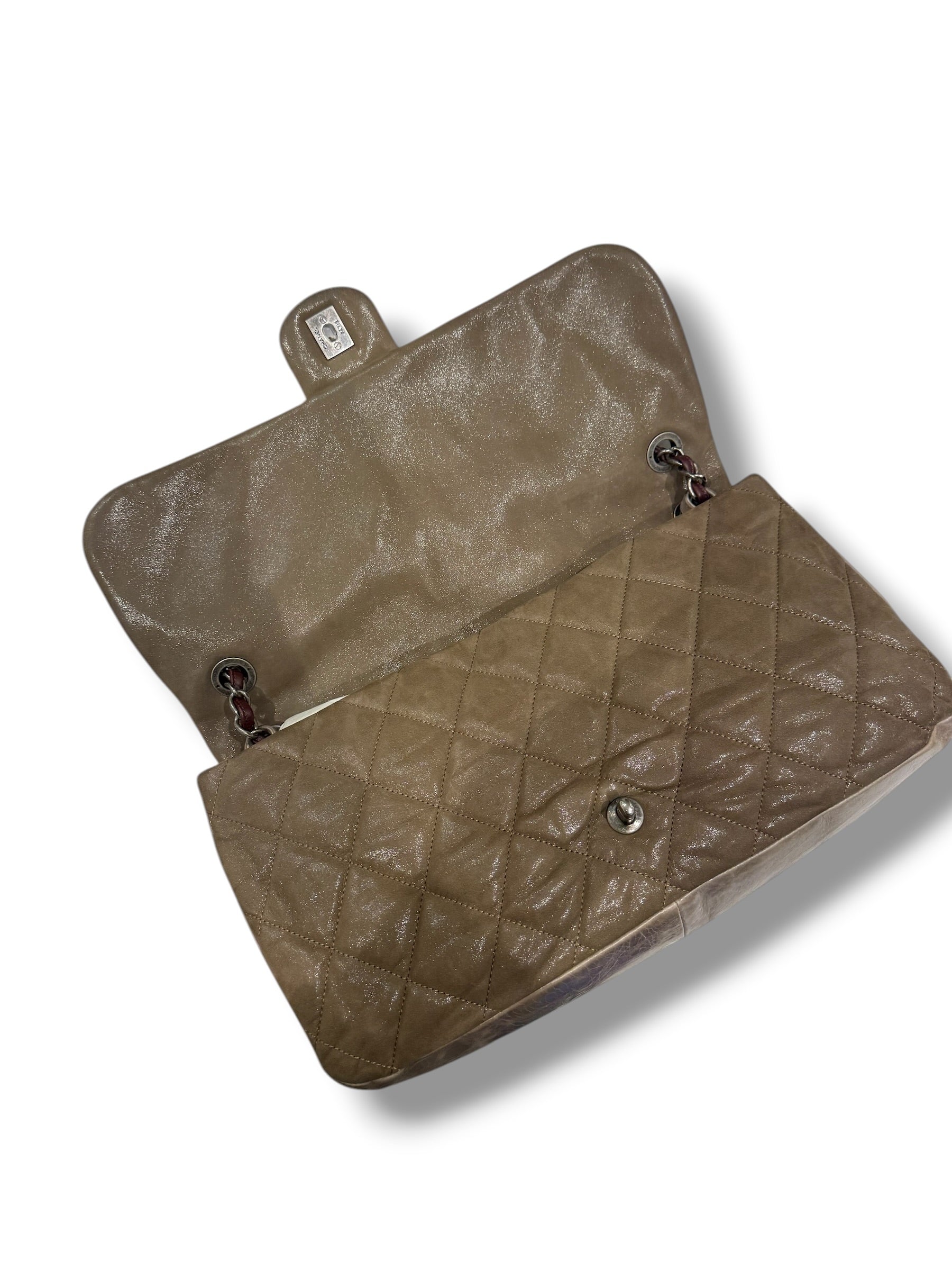 Chanel - Sac Grand classique à rabat irisé brun