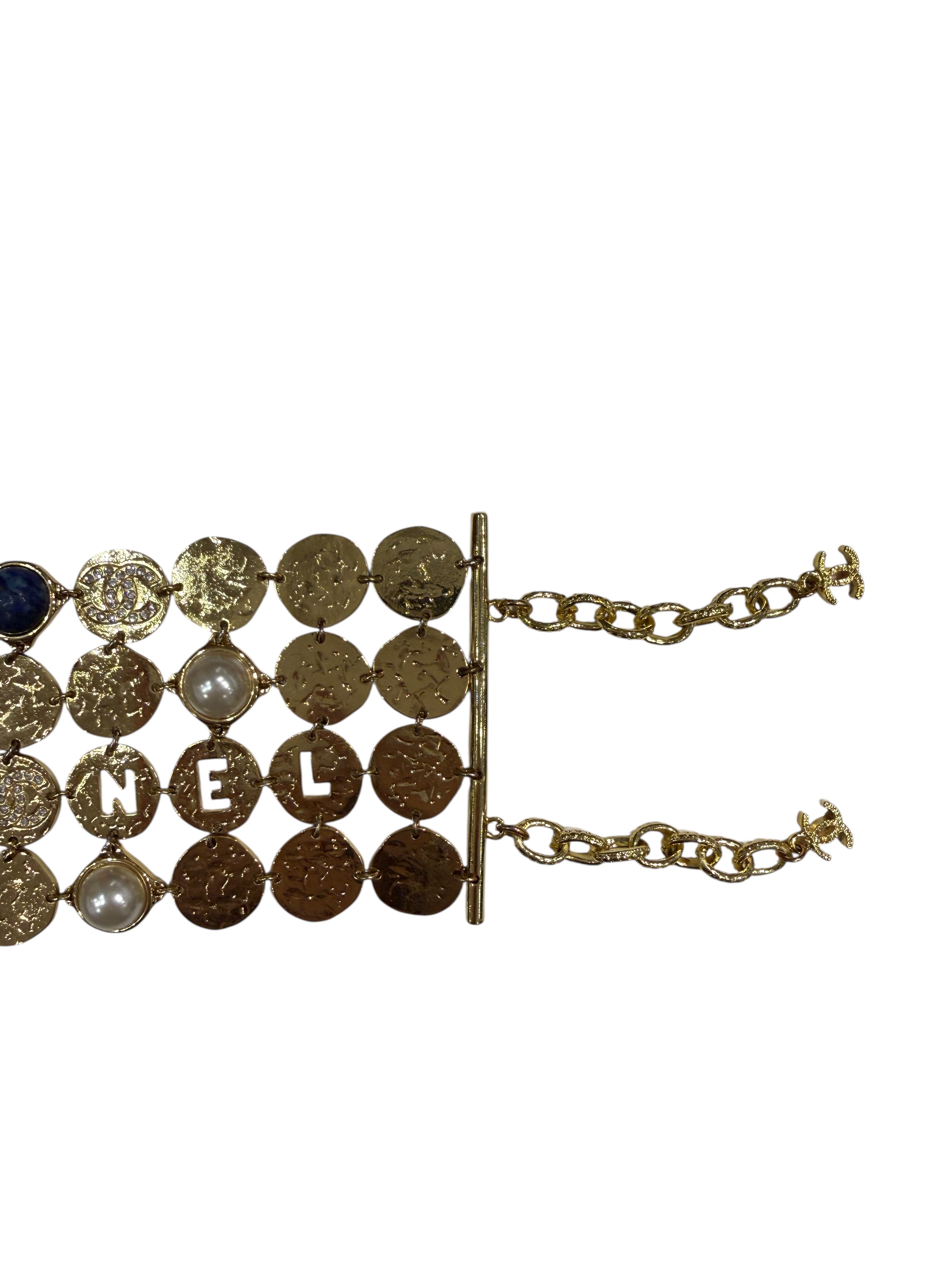 Chanel - Bracelet Multirangs Médaillons | Les Folies d’Eugénie