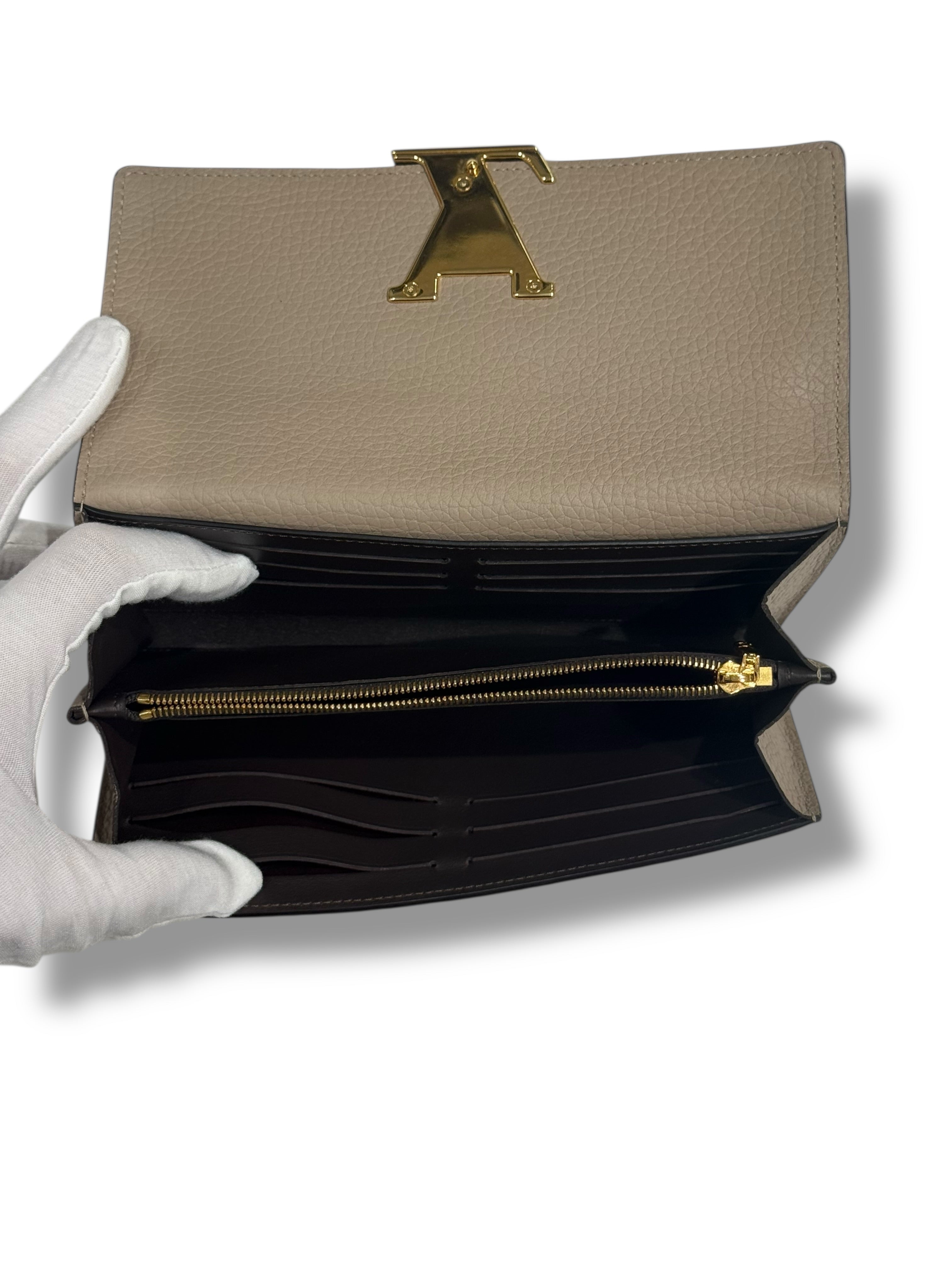 Louis Vuitton - Portefeuille Capucine