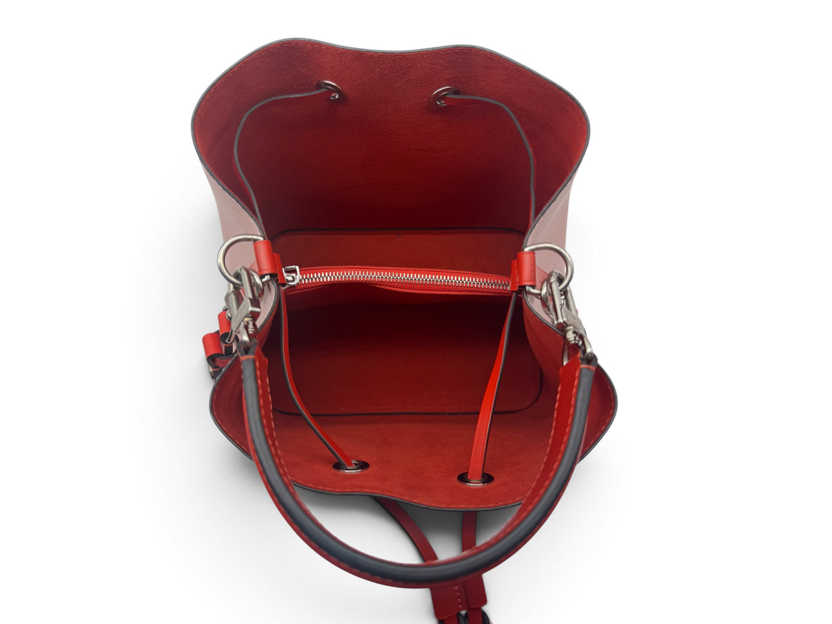 Louis Vuitton - Néonoé cuir épi rose