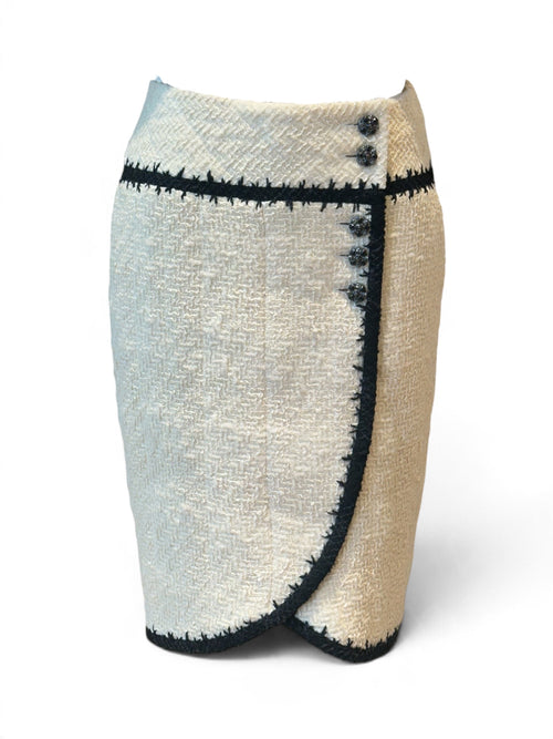 Chanel - Jupe en tweed noir et blanc T36