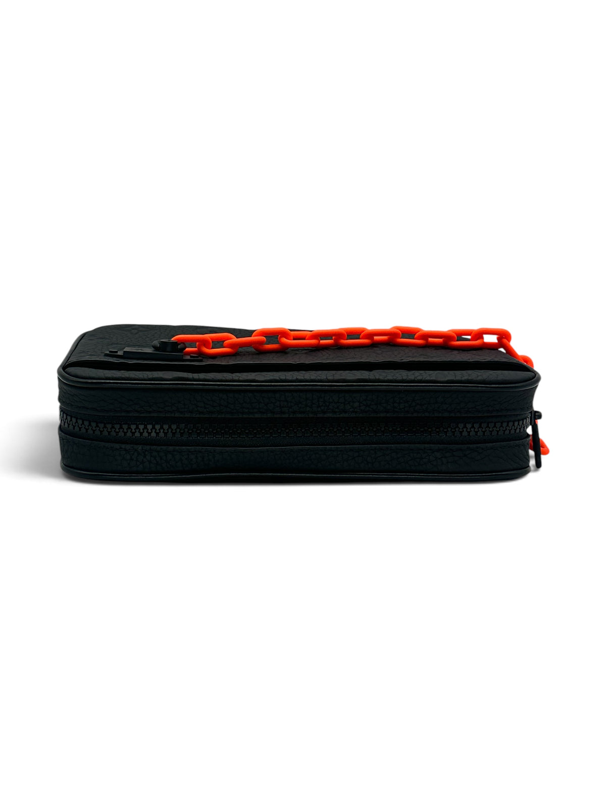 Louis Vuitton - Pochette Volga monogram empreinte noir avec chaî