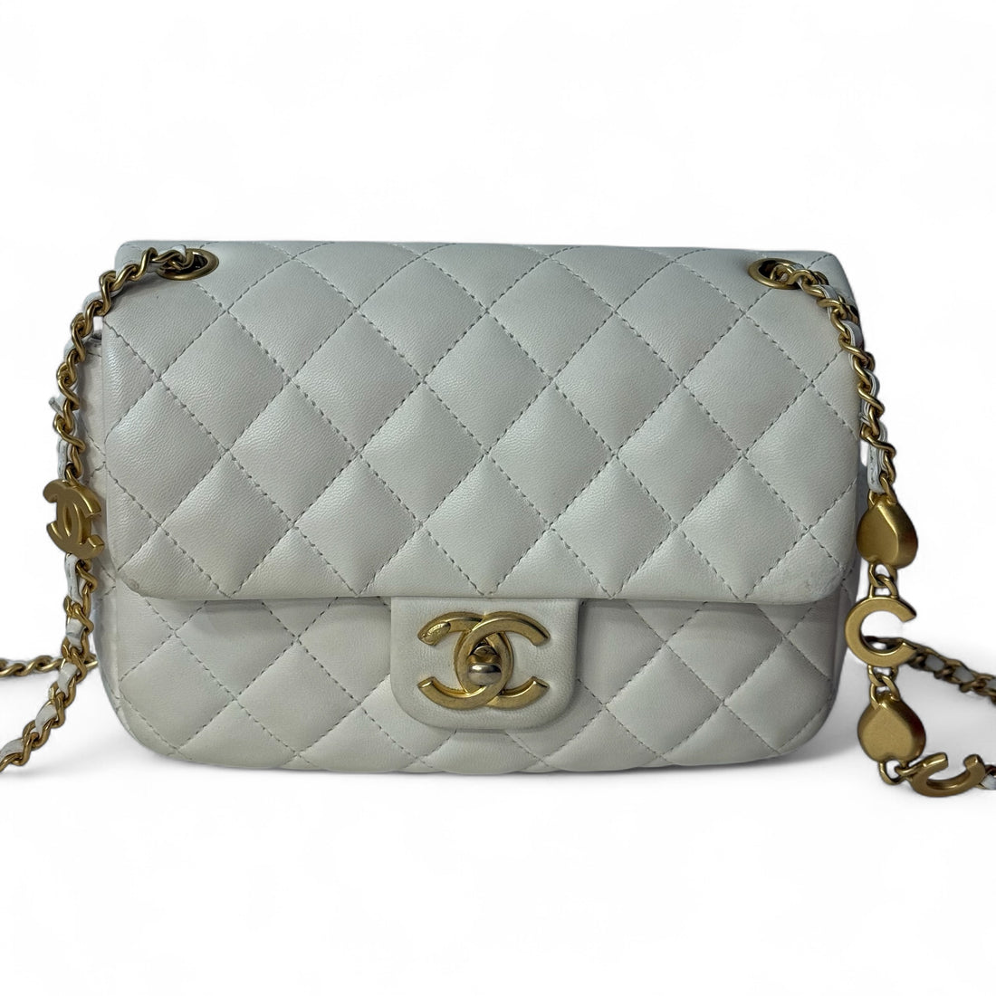 Chanel - White flap bag