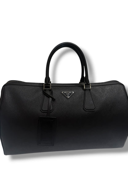 Prada - Sac de voyage 45 Noir en cuir saffiano