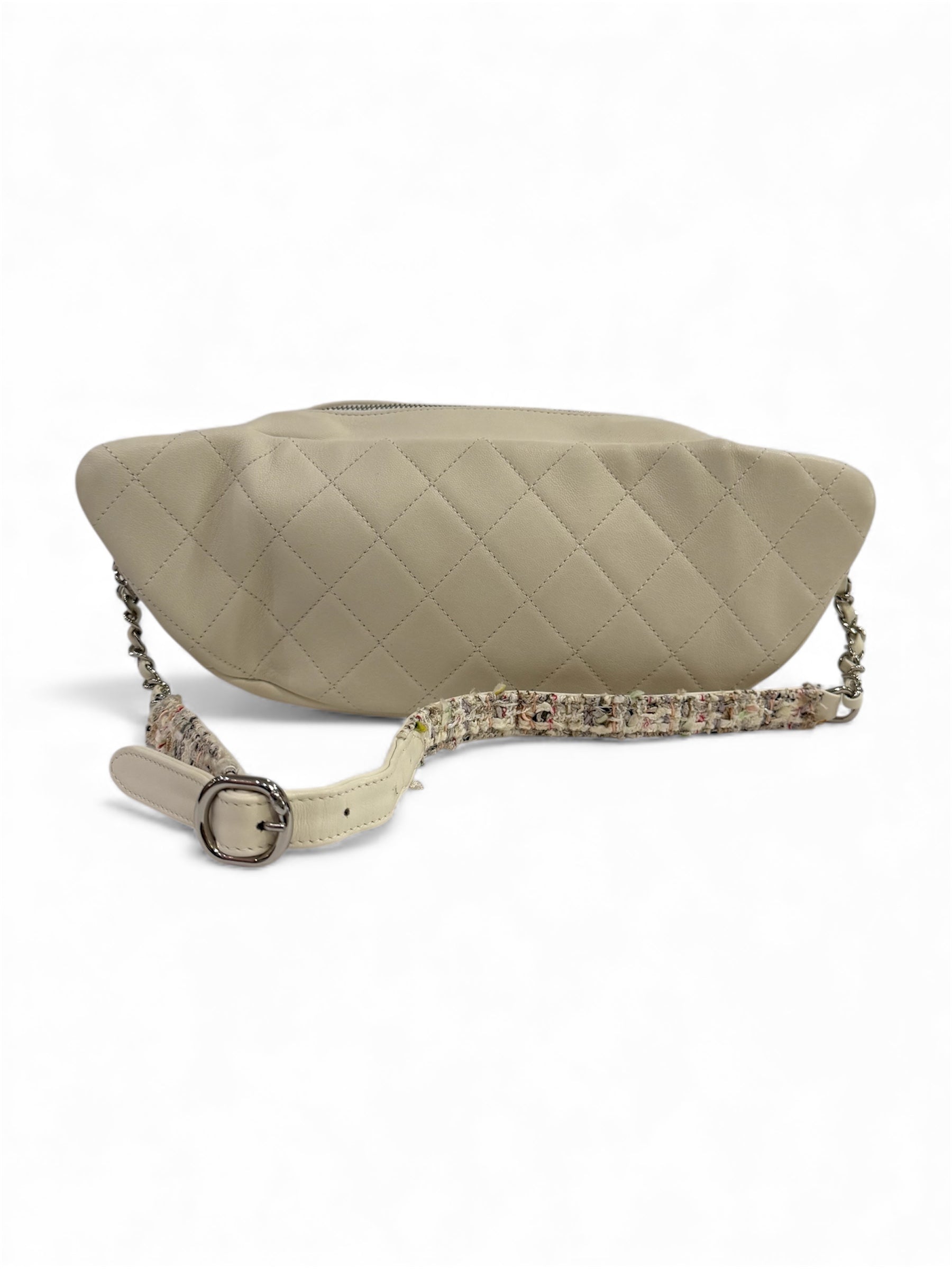 Chanel - Leather and tweed belt bag